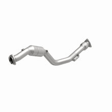 Load image into Gallery viewer, MagnaFlow Direct Fit Catalytic Converter 04/06 VW Phaeton 4.2L Front Passenger Side