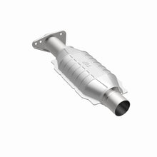 Load image into Gallery viewer, MagnaFlow Direct Fit Catalytic Converter Gm