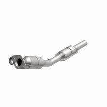Load image into Gallery viewer, MagnaFlow Direct Fit Catalytic Converter 03-04 Toyota Corolla 1.8L