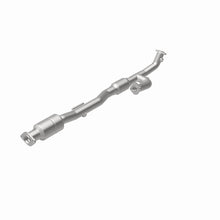 Load image into Gallery viewer, MagnaFlow DF Catalytic Conv 04-06 Lexus ES330 / 04-06 Toyota Camry/05-08 Solara 3.3L Y-Pipe Assembly