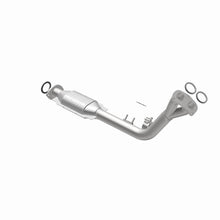 Load image into Gallery viewer, MagnaFlow Direct Fit Catalytic Converter 96-00 Toyota 4 Runner 2.7