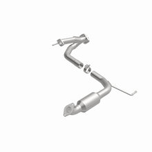 Load image into Gallery viewer, MagnaFlow Direct Fit Catalytic Converter 05-09 Toyota Tacoma 4.0L D/S Rear (49 State)