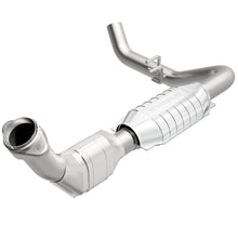 Load image into Gallery viewer, MagnaFlow Direct Fit Catalytic Converter 99-00 Ford Trucks 5.4L