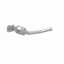 Load image into Gallery viewer, MagnaFlow Direct Fit Catalytic Conv 13-18 Dodge Durango 3.6L V6 / 13-18 Jeep Grand Cherokee 3.6L V6