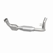 Load image into Gallery viewer, MagnaFlow Direct Fit Catalytic Converter 99-00 Ford Trucks 5.4L