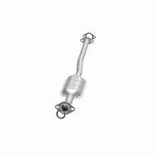 Load image into Gallery viewer, MagnaFlow Direct Fit Catalytic Converter Chevrolet-Geo 2001