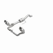Load image into Gallery viewer, MagnaFlow Direct Fit Catalytic Converter 00-03 Durango 4WD 4.7L