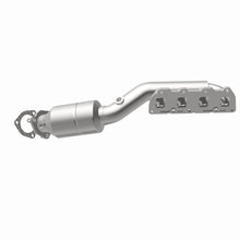 Load image into Gallery viewer, MagnaFlow Direct Fit Catalytic Converter 02-04 VW Passat 4.0L