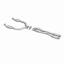 Load image into Gallery viewer, MagnaFlow Direct Fit Catalytic Converter 08-13 BMW M3 4.0L
