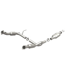 Load image into Gallery viewer, MagnaFlow Direct Fit Catalytic Converter Explorer 02-04 4.6L
