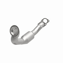 Load image into Gallery viewer, MagnaFlow Direct Fit Catalytic Converter BMW 3 07-08 Front OEM