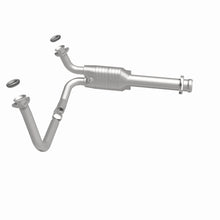 Load image into Gallery viewer, MagnaFlow Direct Fit Catalytic Converter GM 1500/2500/Suburban 5.0L