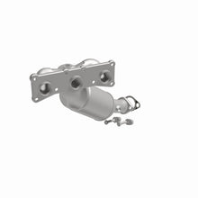 Load image into Gallery viewer, MagnaFlow California DF Catalytic Conv 07-13 BMW 328i L6 3.0LGAS 3.75in Inlet 4in Outlet 2in Dia