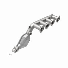 Load image into Gallery viewer, MagnaFlow Direct Fit Catalytic Converter 96-98 Mark VIII 4.6L