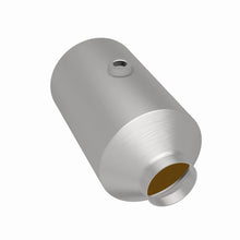 Load image into Gallery viewer, MagnaFlow Universal Catalytic Converter 2.50 Mid O2 CA