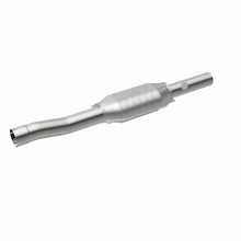Load image into Gallery viewer, MagnaFlow Direct Fit Catalytic Converter 99-01 Grand Cherokee 4.0L