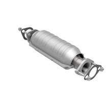 Load image into Gallery viewer, MagnaFlow Direct Fit Catalytic Converter 06-10 Kia Rio 1.6L Rear