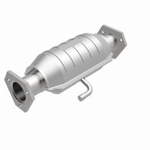 Load image into Gallery viewer, MagnaFlow Direct Fit Catalytic Converter VW 82 84