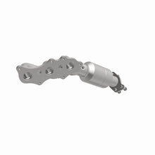 Load image into Gallery viewer, MagnaFlow Direct Fit Catalytic Converter 10-12 Toyota FJ/4Runner 4.0L