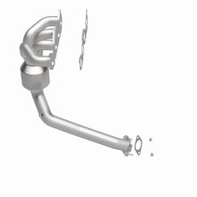 Load image into Gallery viewer, MagnaFlow Direct Fit Catalytic Converter 05-11 Volvo XC90 4.4L Front