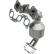 Load image into Gallery viewer, MagnaFlow Direct Fit Catalytic Converter California Grade 04-06 Toyota Camry 3.3L