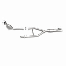 Load image into Gallery viewer, MagnaFlow Direct Fit Catalytic Converter 98 Lincoln Mark VIII 4.6L