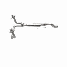 Load image into Gallery viewer, MagnaFlow Direct Fit Catalytic Converter 00-03 Dodge Dakota 4.7L 4WD