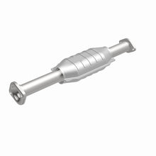Load image into Gallery viewer, MagnaFlow Direct Fit Catalytic Converter 01-03 Montero Sport rr OEM