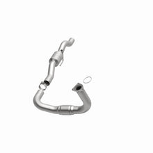 Load image into Gallery viewer, MagnaFlow Direct Fit Catalytic Converter 01-02 2500HD 8.1 Driver Side
