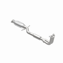 Load image into Gallery viewer, MagnaFlow Direct Fit Catalytic Converter 99-01 Hyundai Sonata 2.4L