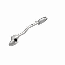 Load image into Gallery viewer, MagnaFlow Direct Fit Catalytic Converter 99-01 Ford Explorer 5.0L