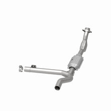 Load image into Gallery viewer, MagnaFlow Direct Fit Catalytic Converter 99-00 F-150 4.2L V6 2WD P/