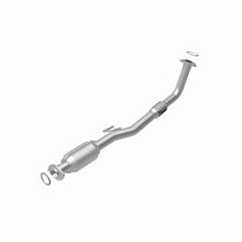 Load image into Gallery viewer, MagnaFlow Direct Fit Catalytic Converter 99-00 Toyota Camry 2.2L