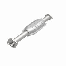 Load image into Gallery viewer, MagnaFlow Direct Fit Catalytic Converter 01-03 Montero Sport rr OEM
