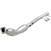 Load image into Gallery viewer, MagnaFlow Direct Fit Catalytic Converter 06-08 Range Rover P/S OEM