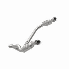 Load image into Gallery viewer, MagnaFlow Direct Fit Catalytic Converter 09-13 Dodge Ram 1500 Pickup 4.7L