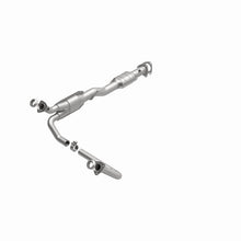 Load image into Gallery viewer, MagnaFlow Direct Fit Catalytic Converter 00-04 Astro 4.3L