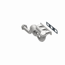 Load image into Gallery viewer, MagnaFlow Direct Fit Catalytic Converter BMW 5 99-00 Front