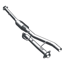 Load image into Gallery viewer, MagnaFlow Direct Fit Catalytic Converter 97-00 Explorer 4.0 Passenger Side