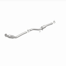Load image into Gallery viewer, MagnaFlow Direct Fit Catalytic Converter 2013-2017 SL550 V8 4.6 OEM Underbody