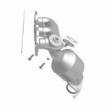 Load image into Gallery viewer, MagnaFlow DF Catalytic Conv 02-03 Lexus ES300 3.0L / 02-03 Toyota Camary 3.0L Rear - California