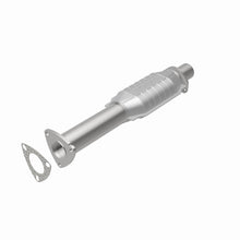 Load image into Gallery viewer, MagnaFlow Direct Fit Catalytic Converter 95-98 GM S10 Pickup 4.3L
