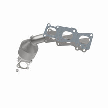 Load image into Gallery viewer, MagnaFlow Direct Fit Catalytic Converter 2007-2009 Sorento 3.3 3.8 L Manifold