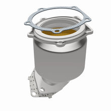 Load image into Gallery viewer, MagnaFlow Direct Fit Catalytic Converter 99-05 Hyundai Sonata 2.4L