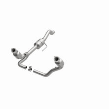 Load image into Gallery viewer, MagnaFlow Direct Fit Catalytic Converter 00-03 Durango 4WD 4.7L