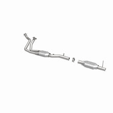 Load image into Gallery viewer, MagnaFlow Direct Fit Catalytic Converter 96 Ford F-150 4.9L I-6