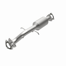 Load image into Gallery viewer, MagnaFlow Direct Fit Catalytic Converter California Grade 96-98 Chevrolet Blazer 4.3L