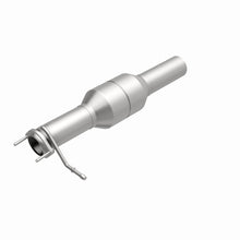 Load image into Gallery viewer, MagnaFlow Direct Fit Catalytic Converter 03-05 Ford F250/350 SD 6.0
