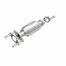 Load image into Gallery viewer, MagnaFlow Direct Fit Catalytic Converter 01-03 Rio 1.5/1.6 Rear