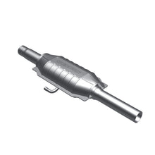 Load image into Gallery viewer, MagnaFlow Direct Fit Catalytic Converter Gm